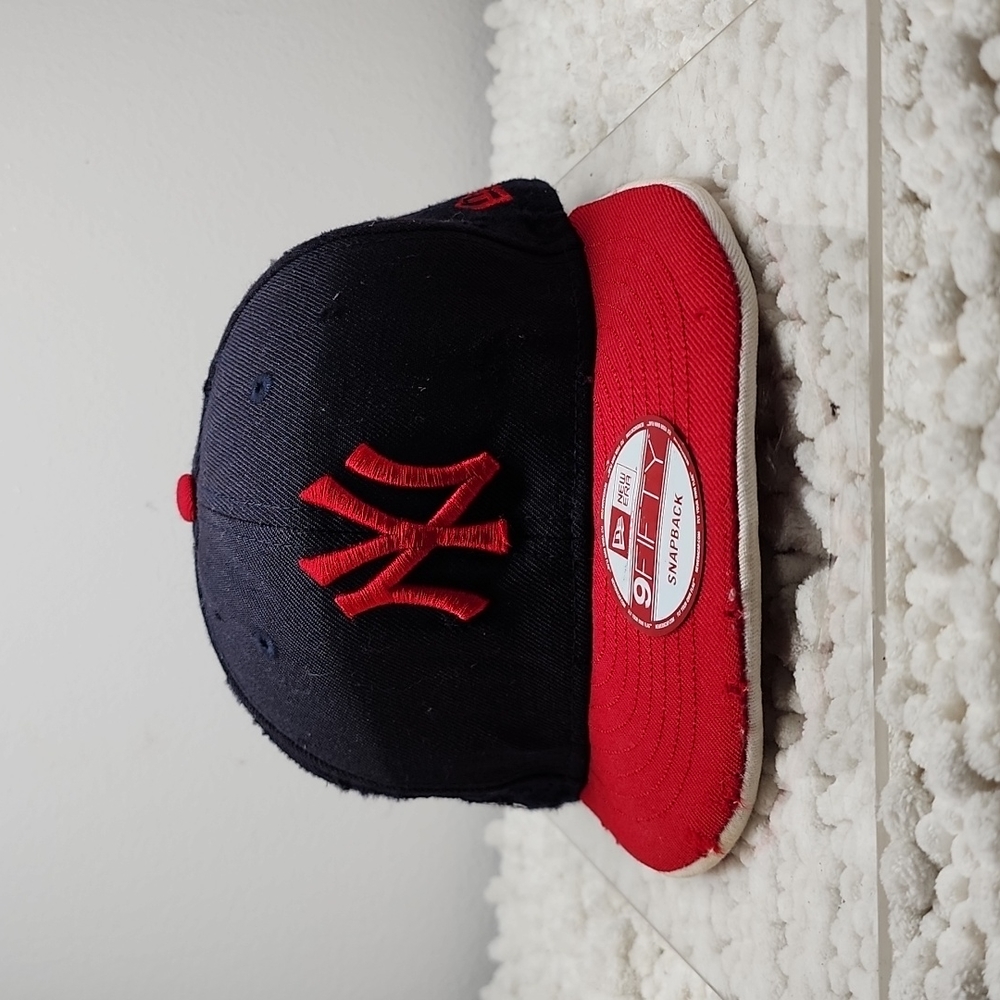 🔥NEW YORK YANKEES🔥 DISTRESSED *59 FIFTY ×GENUINE MLB× HAT *ONE SIZE FITS ALL* - Picture 1 of 16
